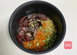 腊肠时蔬焖饭的做法图解4