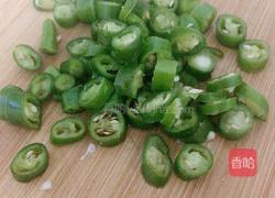金针菇炒辣椒肉片的做法图解4