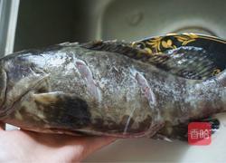 清蒸石斑鱼的做法图解1