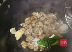 蒸水蛋遇上花甲的做法图解2
