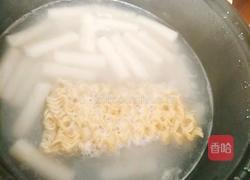 年糕拉面的做法图解2