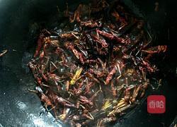 高蛋白香酥脆炸蚂蚱的做法图解4