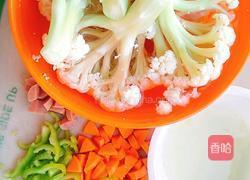 伪菜花炒饭的做法图解1