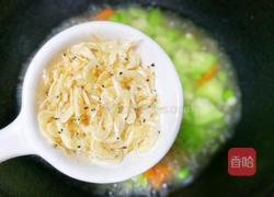 丝瓜毛豆虾米汤的做法图解10