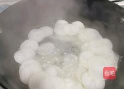 白萝卜玉米面肉团子的做法图解1