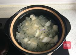 冰糖雪梨银耳汤的做法图解3