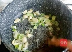 快手鲜虾小炒盖米饭的做法图解5