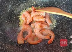 姜蒜炒红虾的做法图解4