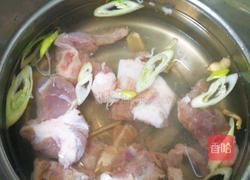 山药玉米排骨汤的做法图解2