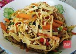 胡萝卜炒豆皮的做法图解8