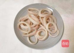 酥炸鱿鱼圈的做法图解1