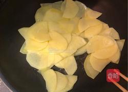尖椒土豆片的做法图解2