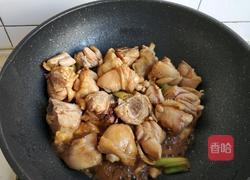 姬松茸茶树菇炖鸡腿的做法图解8