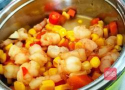完全没有腥味鲜甜好吃的玉米胡萝卜虾仁的做法图解10