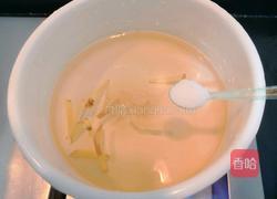 口蘑枸杞瘦肉汤的做法图解12