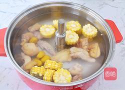 玉米板栗鸡汤的做法图解3