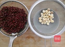 红豆莲子汤的做法图解3