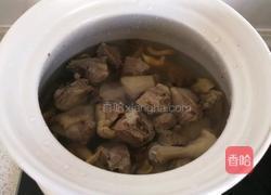 莲藕鸭腿煲的做法图解10