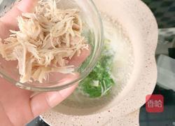 一周以上宝宝辅食：鸡丝青菜面的做法图解4