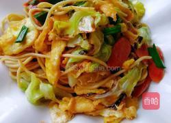 火腿鸡蛋炒面条的做法图解11