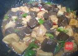 红烧豆腐猪血的做法图解3