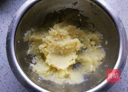 饺子皮土豆饼的做法图解7