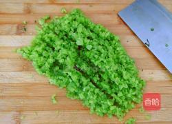 茼蒿梗蘑菇猪肉馅饺子的做法图解9