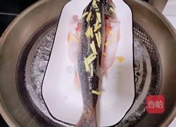 清蒸鲈鱼的做法图解5