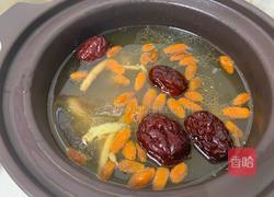 红枣鸽子汤的做法图解4