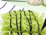 蕾丝网黄瓜饼