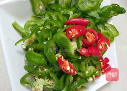 辣椒炒肉丝的做法图解3