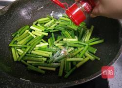 蒜苔炒熟肉的做法图解4