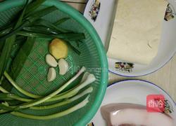 豆腐炒肉的做法图解1