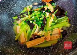 腐竹炒芹菜的做法图解7
