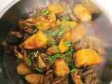 土豆烧鸡块