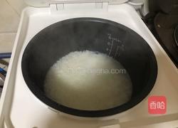 电饭锅煲仔饭的做法图解5