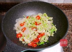 银耳炒菜花的做法图解9