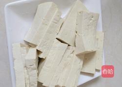 蒜苗炒豆腐便当的做法图解2