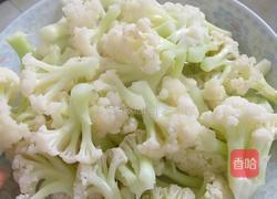 菜花炒肉便当的做法图解3