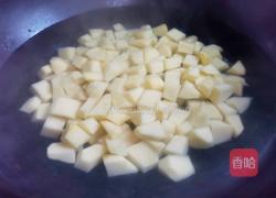 孜然火腿土豆丁的做法图解3