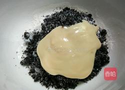 奶香黑芝麻面粉饼的做法图解4