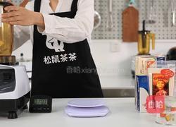 芝士奶盖的做法（松鼠茶茶奶茶教程）的做法图解3