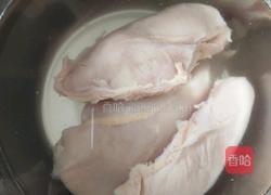 蒜香鸡胸肉的做法图解1