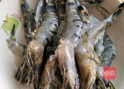 清蒸蒜香黑虎虾的做法图解1