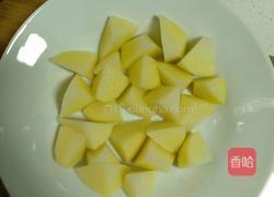 鸡腿炖土豆的做法图解1