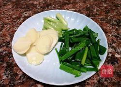 杏鲍菇炒牛肉的做法图解3