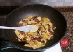 杏鲍菇炒牛肉的做法图解13