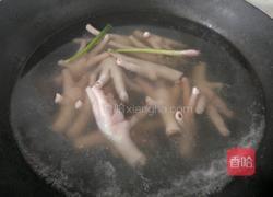 啤酒卤鸡爪的做法图解2