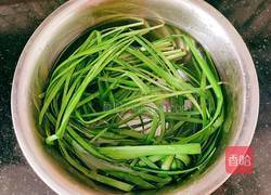 春韭猪肉包子的做法图解9