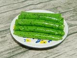 芹菜芝麻鸡蛋饼